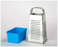 Терка универсальная  с мет/ручкой и пласт/контейнером (450 мл) бел жесть СЫРНОЕ НАПОЛНЕНИЕ 11х8,5х27